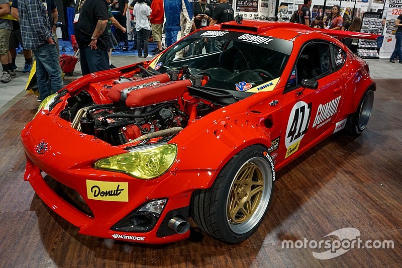 Une Toyota GT86 avec un moteur... Ferrari !