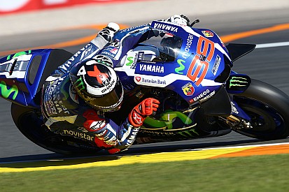 【MotoGPバレンシア】予選:ロレンソが圧巻のポールポジション。マルケスとのアタック合戦を制す