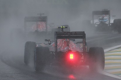 Sainz elogia direção de prova após série de interrupções