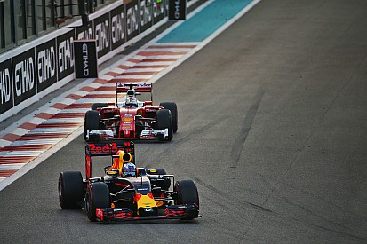 Ricciardo: "Had strategie Verstappen moeten volgen"