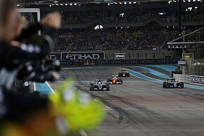 Rosberg over slotfase Abu Dhabi: “Had geen idee hoever Hamilton zou gaan”