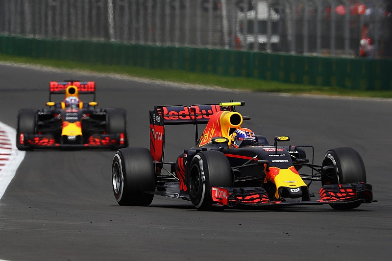 F1年度总结之红牛:维斯塔潘闪耀F1助红牛腾飞
