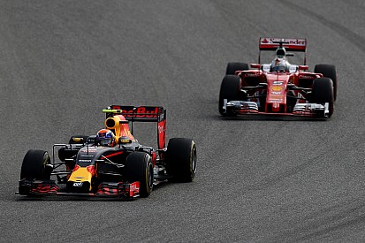 Horner: "Begrijp niet waarom concurrentie zeurt over Verstappen"