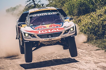 Coches: Triplete de Peugeot y desastre de Toyota