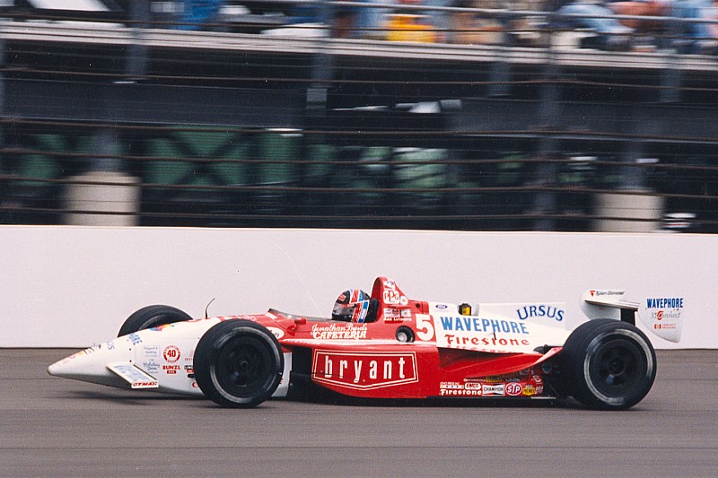 “Kwalificatierecord Indy 500 van Arie Luyendyk blijft voorlopig wel staan”