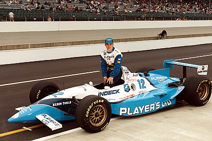 Керівник Ford спростовує “божевільні” чутки щодо двигуна IndyCar
