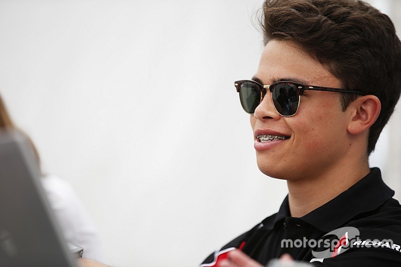 Nyck de Vries test Ferrari GT-bolide van AF Corse