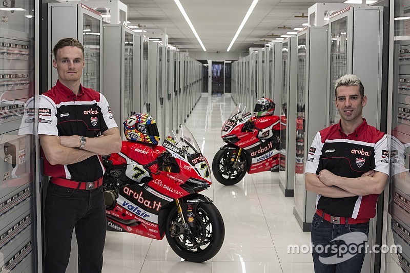 Melandri voit son coéquipier comme un adversaire
