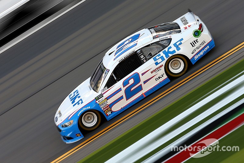 Keselowski en la cima en la primera práctica del Clash