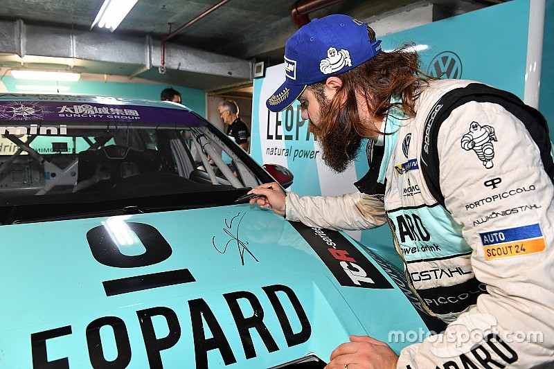 Stefano Comini: „Leopard Racing schuldet mir 50000 Euro“