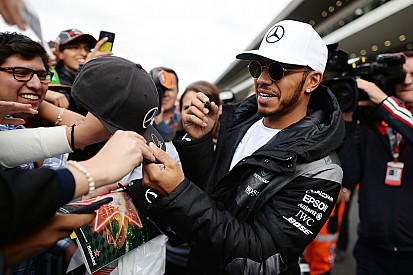 Lewis Hamilton fast so populär wie Michael Schumacher