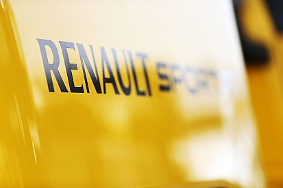 В Renault допустили возможность поставок моторов еще одной команде