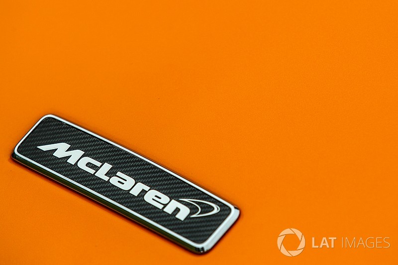 Prens William, McLaren Teknoloji Merkezi'ni ziyaret etti