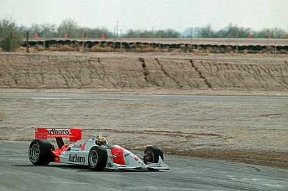 Tarihte bugün: Senna, IndyCar aracını test ediyor