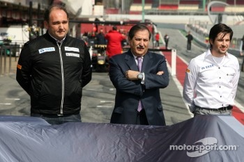 Hispania Racing F1 Team unveils the new F111, Colin Kolles, Hispania Racing Team, Team Principal, Jose Ramon Carabante Hispania Racing F1 Team, Team Owner