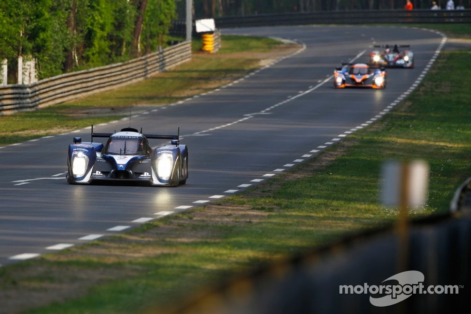 #7 Peugeot Sport Total Peugeot 908: Alexander Wurz, Marc Gene, Anthony Davidson