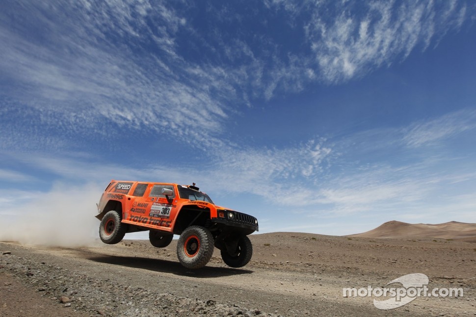 #303 Hummer: Robby Gordon and Johnny Campbell