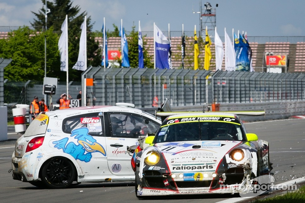 http://cdn-9.motorsport.com/static/img/mgl/1400000/1400000/1403000/1403400/1403469/s1_1.jpg