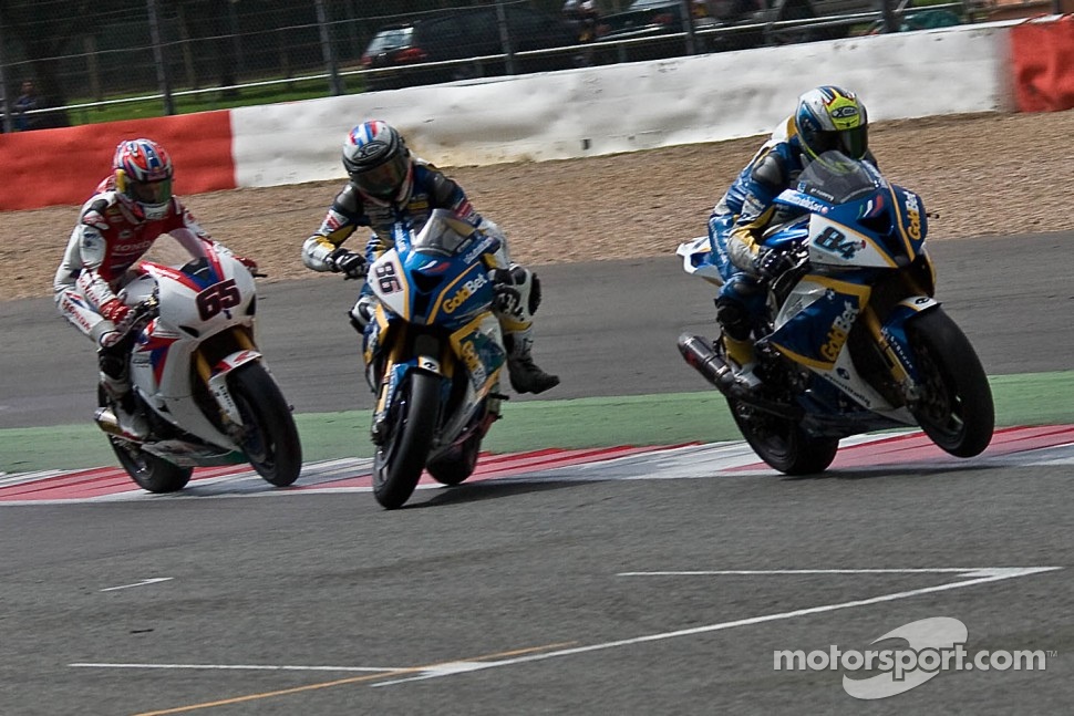 Michel Fabrizio wins as Ayrton Badovini crashes ahead of Jonathan Rea