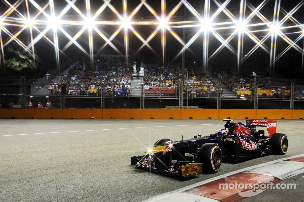 Daniel Ricciardo, Scuderia Toro Rosso STR8