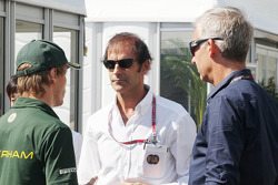 Charles Pic, Caterham, ve Emanuele Pirro, FIA hakemi