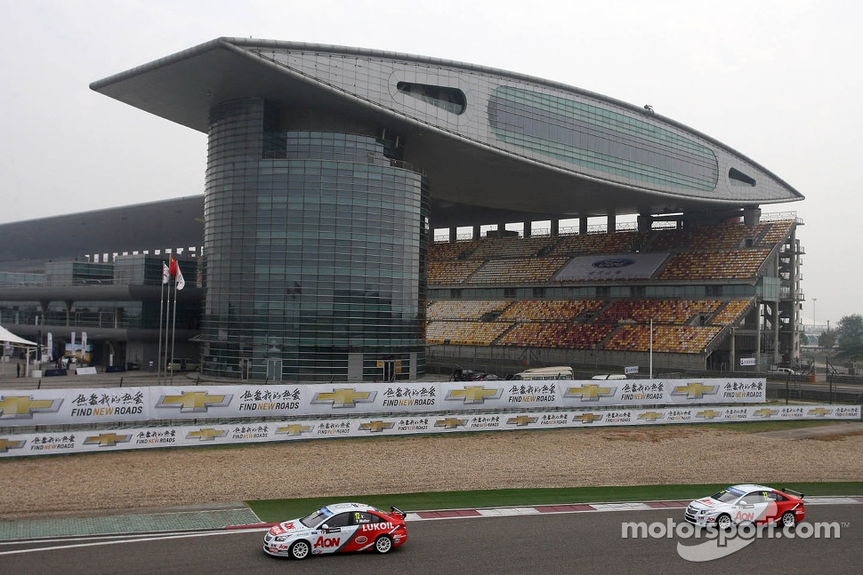 Yvan Muller, Chevrolet Cruze 1.6T, RML