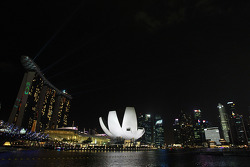 Scenario di Singapore in notturna