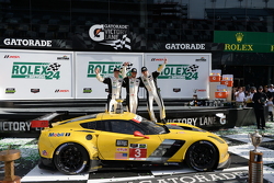 Podio de GTLM : winners Jan Magnussen, Antonio Garcia, Ryan Briscoe