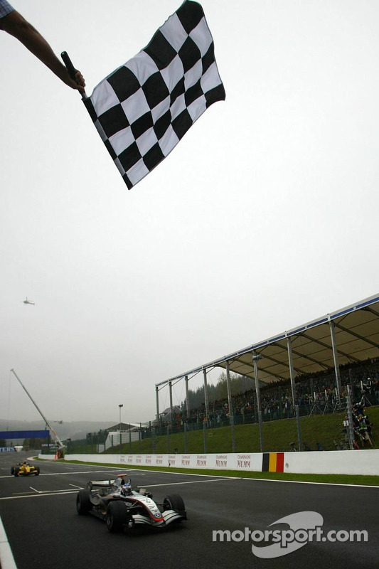 2005: Kimi Raikkonen, McLaren Mercedes MP4-20