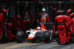 Will Stevens, Manor F1 Team, durante una parada en los pits