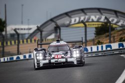 #18 Porsche Team Porsche 919 Hybrid: Romain Dumas, Neel Jani, Marc Lieb, Frédéric Makowiecki
