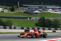Sebastian Vettel, Ferrari SF15-T