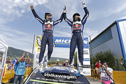 Ganadores Sébastien Ogier y Julien Ingrassia, Volkswagen Polo WRC, Volkswagen Motorsport