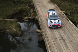 Thierry Neuville e Nicolas Gilsoul, Hyundai i20 WRC, Hyundai Motorsport