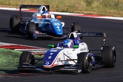 Jake Hughes (Koiranen) e Matevos Isaakyan (JD Motorsports)