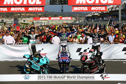 Moto3冠军 Danny Kent, 猎豹车队;MotoGP冠军 豪尔赫·洛伦佐,雅马哈厂商车队;Moto2冠军 Johann Zarco, 阿卓车队