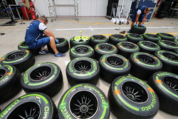 Pirelli-Regenreifen