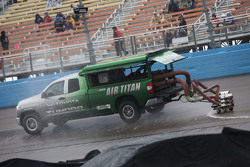 Air-Titan beim Trocknen der Strecke