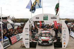 Podio: secondi Kris Meeke e Paul Nagle, Citroën World Rally Team