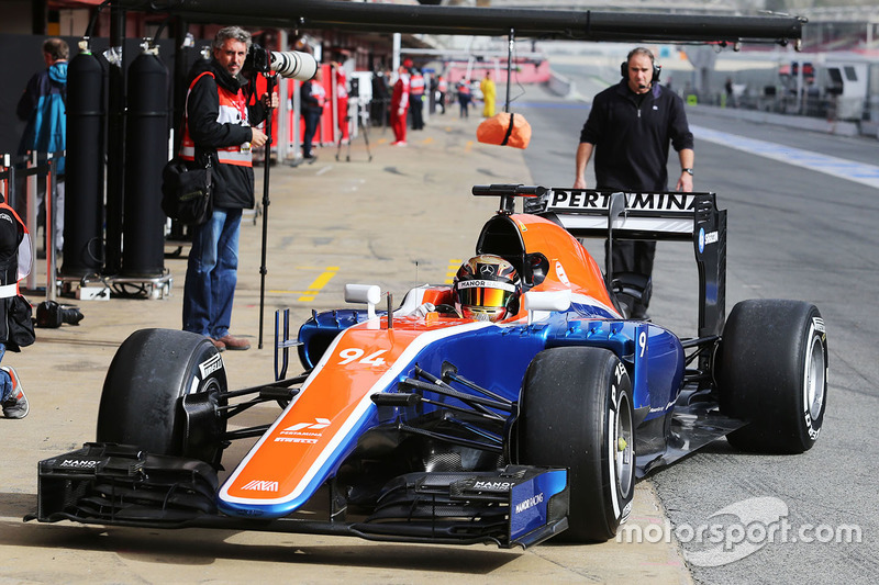 (F1) Pascal Wehrlein F1-barcelona-february-testing-2016-pascal-wehrlein-manor-racing-mrt05