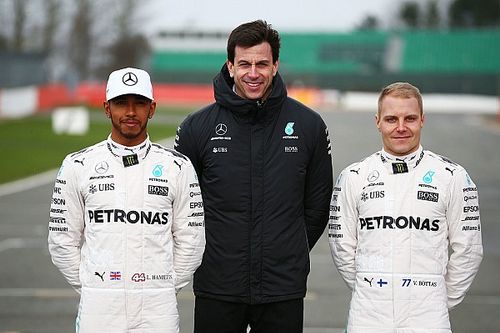 Wolff señala que Mercedes no necesita de pilotos alemanes
