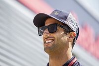Ricciardo seguir&aacute; en Red Bull porque las alternativas "est&aacute;n cerradas"