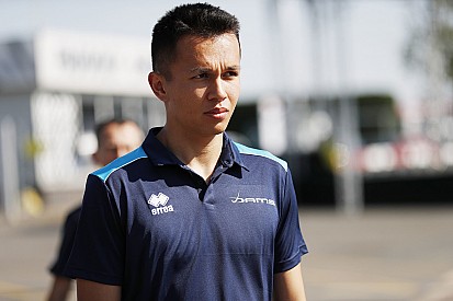 Albon akan berjuang yakinkan Toro Rosso untuk F1 2019