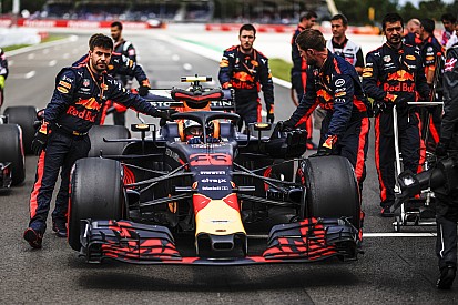Verstappen kreeg ‘enorme boost’ door medeleven teamleden