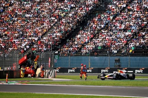 F1: Lawson rebate federação mexicana após quase atropelar fiscais