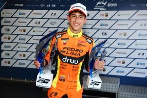 Pedro Lima assina com a Van Amersfoort Racing para temporada completa na Europa em 2026