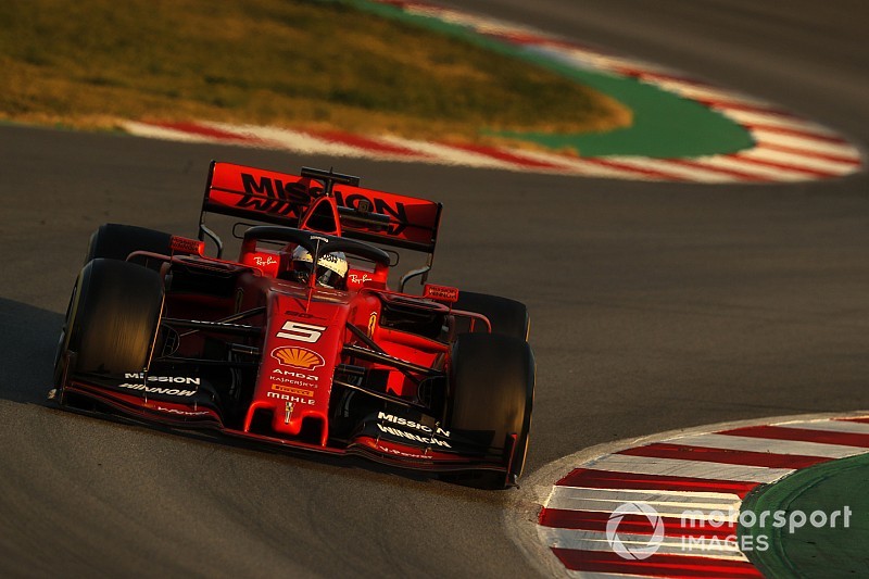 Vettel denkt niet aan stoppen: “Heb nog genoeg tijd voor vijfde titel”