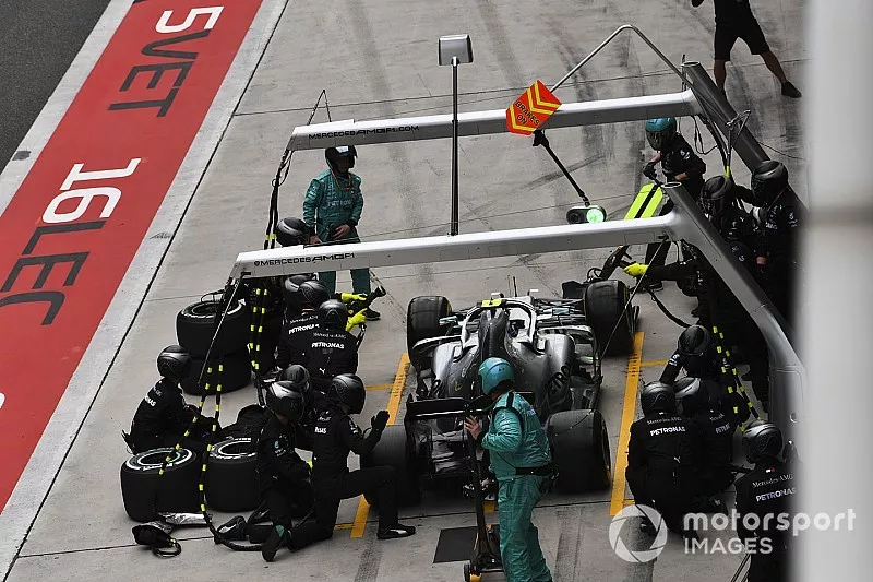 Valtteri Bottas, Mercedes AMG W10, in the pits