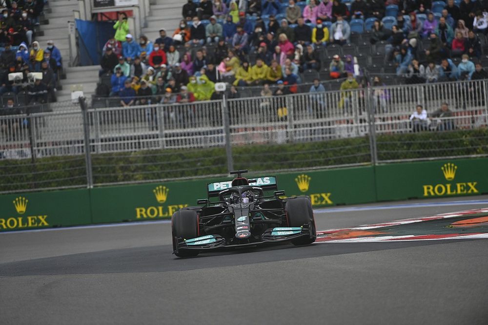 Lewis Hamilton, Mercedes W12