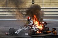 Bottas najszybszy na C4, Kimi strażakiem